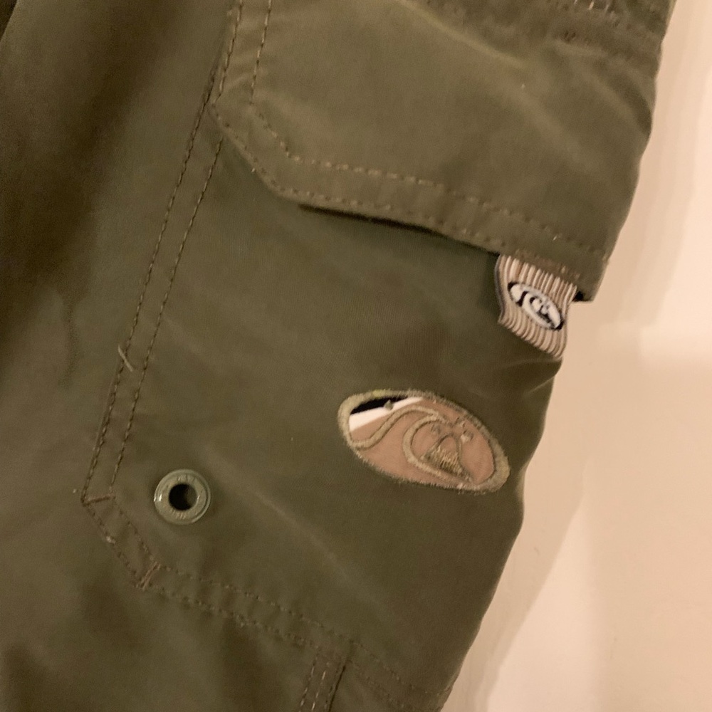Quicksilver Olive Green Cargo Board Shorts Y2K Skater Size 36 - Picture 3 of 6